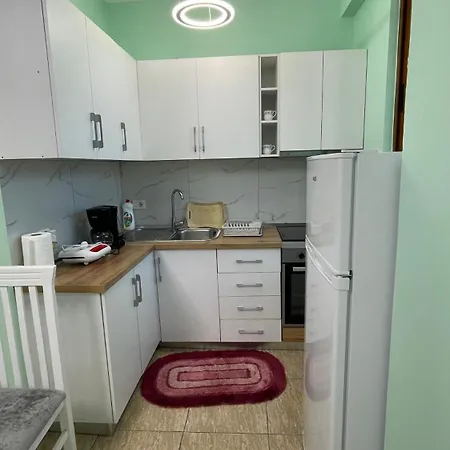 Oresti Apartment